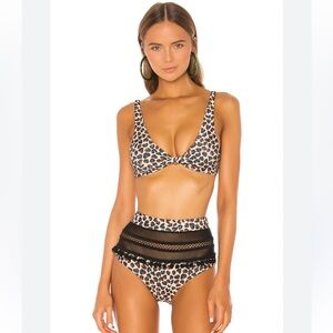 Tularosa Claudia bikini in Leopard size XS/S
